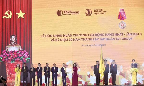 T&T Group của Bầu Hiển được vinh danh Top các doanh nghiệp tư nhân tiêu biểu