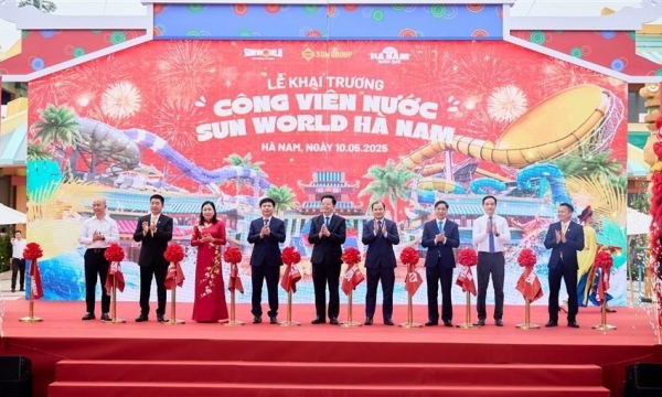 Công viên nước mới khai trương ở Hà Nam có gì mà khiến dư luận xôn xao đến vậy?