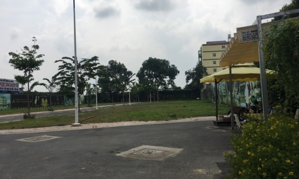 Dự án ‘ma’ Sen Vàng Town ở Bình Chánh bị chính quyền ‘tuýt còi’