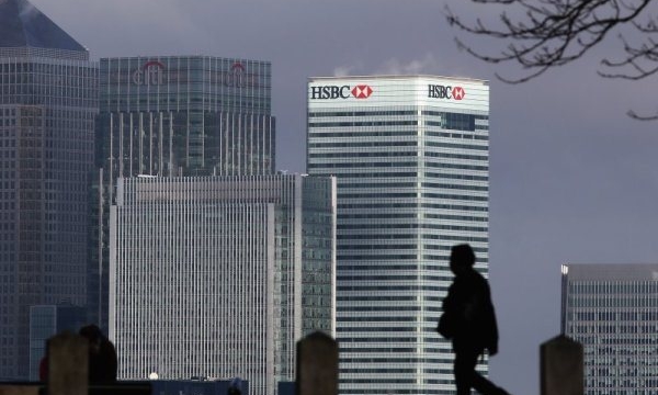 Các ngân hàng trên toàn cầu đua nhau cắt giảm nhân sự