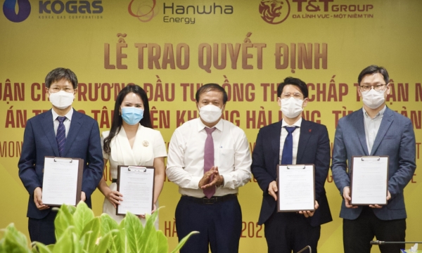 Quảng Trị trao quyết định chủ trương đầu tư dự án Trung tâm điện khí LNG Hải Lăng trị giá 2,3 tỷ USD