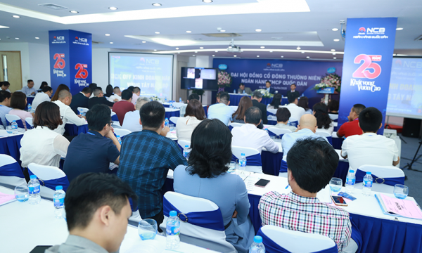 Cổ phiếu dưới mệnh giá kéo dài, ngân hàng gặp khó khăn trong tăng vốn