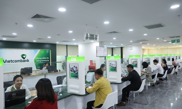 Vietcombank lần thứ 2 liên tiếp đạt quán quân về lợi nhuận doanh nghiệp niêm yết