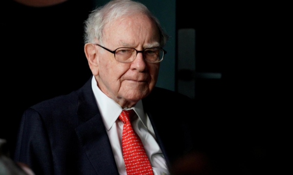 Warren Buffett đang chật vật với các khoản đầu tư tại Nhật Bản