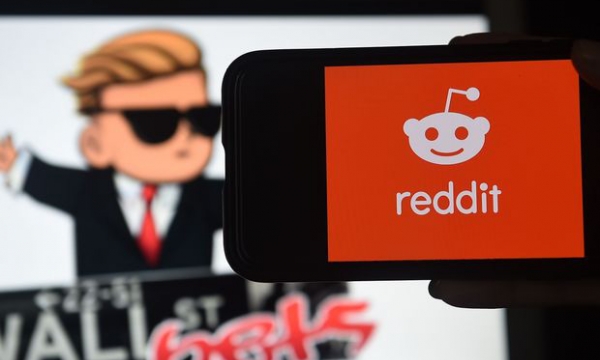 Những điều bất ngờ về người tạo nên cơn sốt GameStop và khiến cả thế giới đầu tư đảo lộn những ngày vừa qua