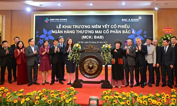 Những ngân hàng 'trễ hẹn' lên sàn chứng khoán năm 2021