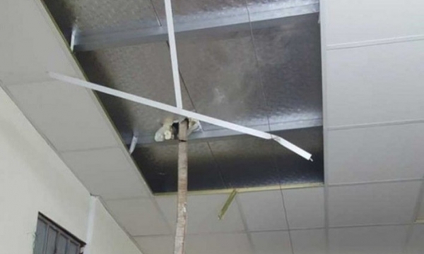 Thanh sắt từ dự án 93 Láng Hạ của Vinaconex rơi trúng nhà dân: Sống trong bất an