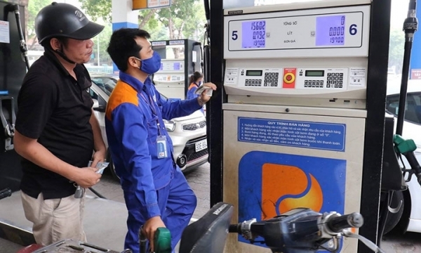 Từ 0 giờ ngày 1/4, giá xăng giảm hơn 1.000 đồng/lít