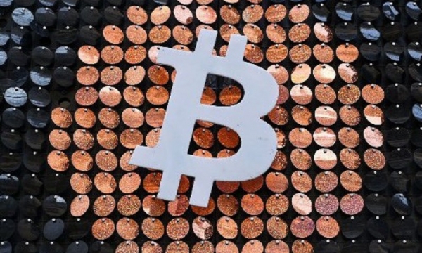 Toàn thị trường rung chuyển khi Trung Quốc tuyên bố ‘cấm cửa’ tiền số