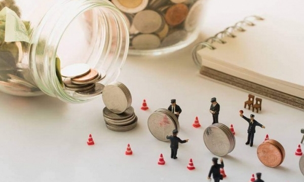 Dòng tiền tiết kiệm 'chảy vào' chứng khoán, bất động sản và tiền số