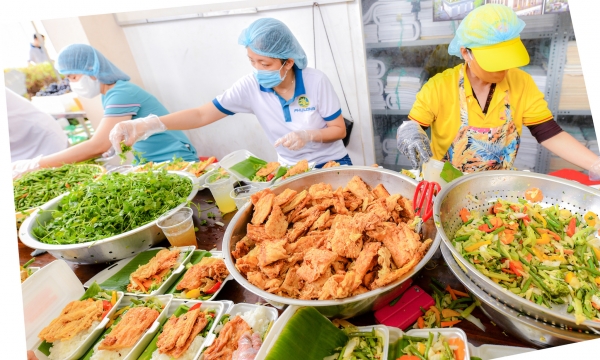 Bữa cơm yêu thương - Chia sẻ để gần nhau hơn