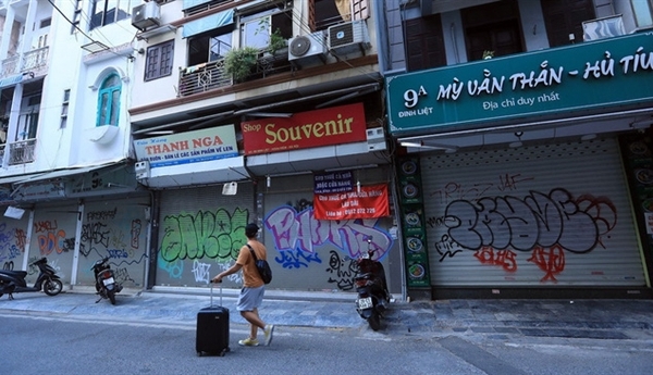 Mỗi tháng gần 10.700 doanh nghiệp rút lui khỏi thị trường