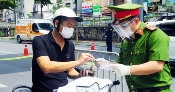 Sau 12h ngày 16/9, người dân ở Hà Nội ra ngoài có cần giấy đi đường?