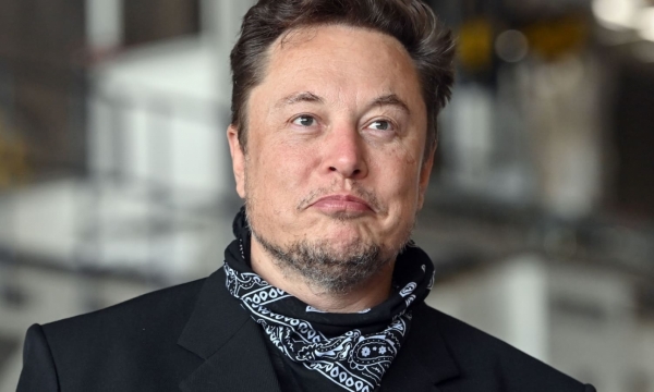 Tại sao nhiều người ghét giới siêu giàu nhưng vẫn yêu Elon Musk và Bill Gates?