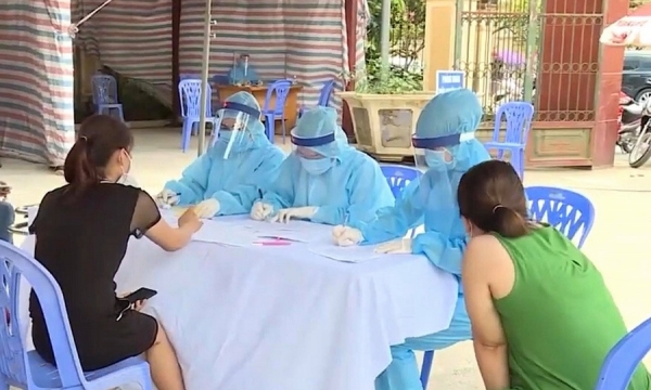 Hà Nội: 6 chùm ca bệnh phức tạp với 33 điểm đang phong tỏa