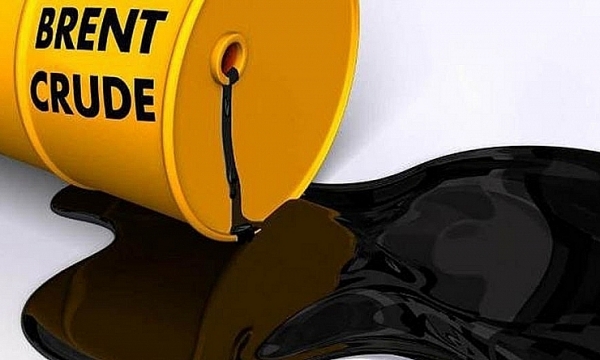 Lần đầu tiên giá dầu Brent rớt khỏi ngưỡng rất cao kể từ đầu tháng trước