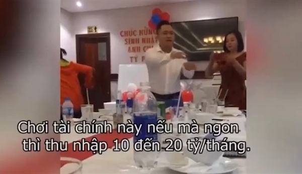 Ngân hàng ảo huy động vốn đa cấp: Chặn được không?