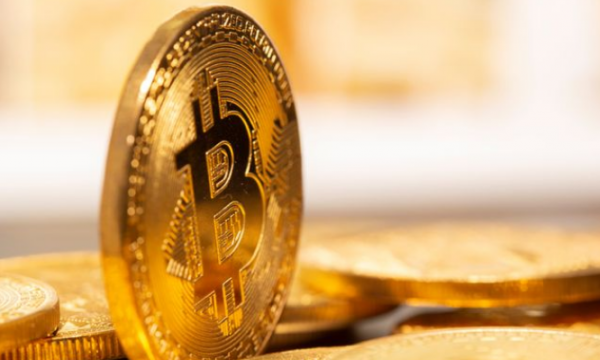 Bitcoin đạt đỉnh cao nhất mọi thời đại - xuyên thủng 23.000 USD