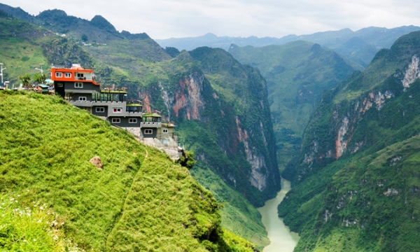 Hình ảnh Mã Pì Lèng Panorama những ngày đầu 'come back' hứng chỉ trích nặng nề