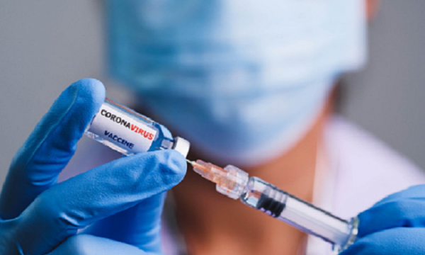 Bộ Y tế yêu cầu hoàn thành tiêm mũi 3 cho người trên 18 tuổi trong quý I/2022