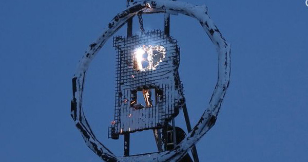 Không chỉ Bitcoin, Elon Musk khiến một loạt cổ phiếu cắm đầu lao dốc