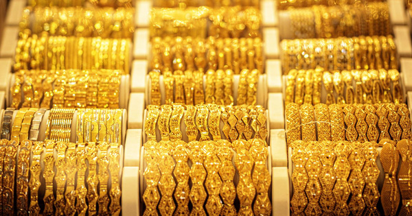 Giá vàng hôm nay 4/6: 'Bốc hơi' 40 USD, xuống ngưỡng 1.870 USD