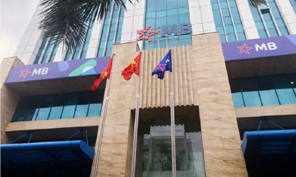 Vốn điều lệ MB sắp vượt mặt 'ông lớn' Vietcombank: Sao 'đổi ngôi'?