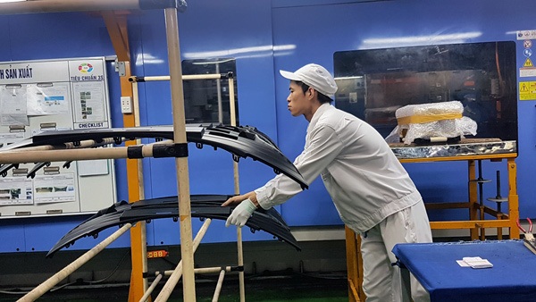 Việt Nam sản xuất 287 chi tiết ô tô: Không thể vội...