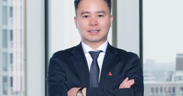 Vì sao ông Phương Thành Long ngồi ghế Chủ tịch VietABank?