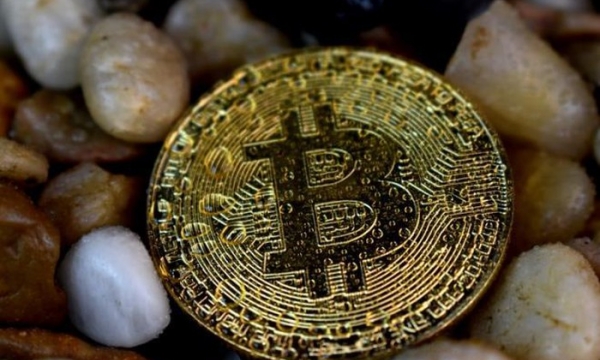 Giá Bitcoin hôm nay ngày 18/8: Vượt ngưỡng 12.000 USD/BTC