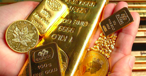 Giá vàng hôm nay 7/5: Vượt ngưỡng 1.800 USD/ounce