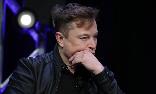 Liên tục khuấy đảo Twitter, Elon Musk mất ngôi giàu thứ 2 thế giới