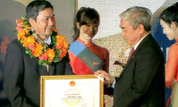 Bình luận: Đến lúc cưỡng chế Agribank, kẻo như 'đá ném ao bèo'