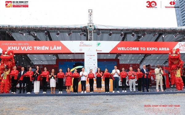 Khai mạc giải Marathon Quốc tế lớn nhất Việt Nam Techcombank mùa thứ 6