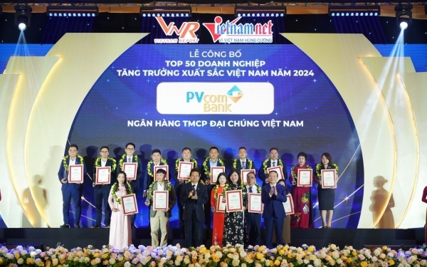 PVcomBank lần thứ năm liên tiếp được vinh danh doanh nghiệp phát triển nhanh nhất Việt Nam