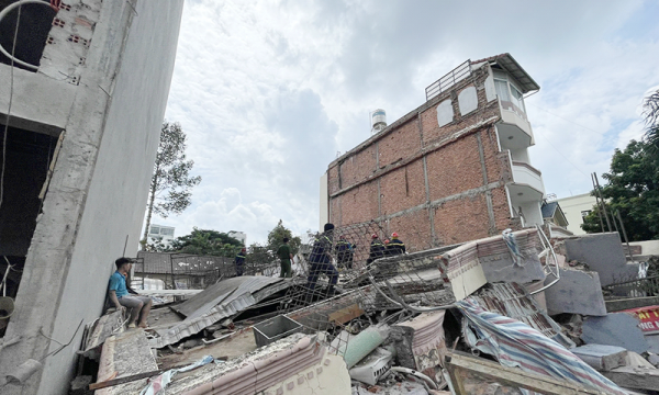 Thành phố Hồ Chí Minh: Cận cảnh đổ nát tan hoang vụ sập nhà 4 tầng