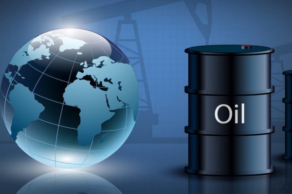 Giá xăng dầu hôm nay 10/8: Dầu thô duy trì đà tăng mạnh
