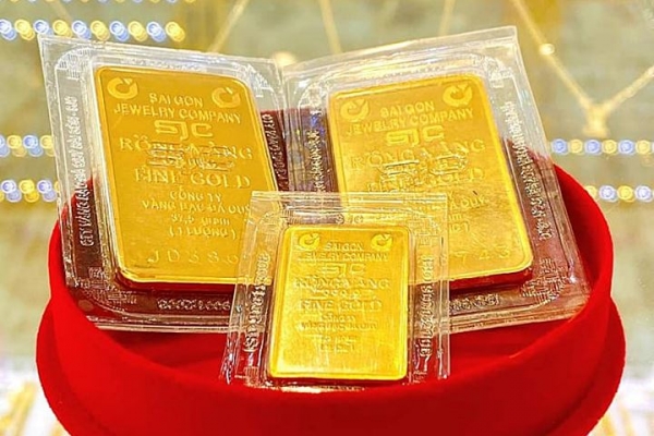 Giá vàng thế giới liên tiếp giảm sâu, vàng trong nước mất mốc 67 triệu đồng/lượng