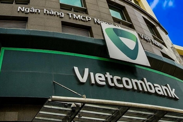 'Ông lớn' Vietcombank giảm lãi suất tiền gửi