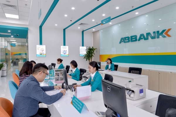 Tin ngân hàng ngày 7/4: Vì sao lợi nhuận ABBank giảm trong năm 2022?
