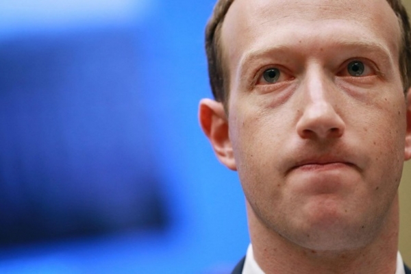 Đổi tên Facebook sang Meta, Mark Zuckerberg mất 22 tỷ USD