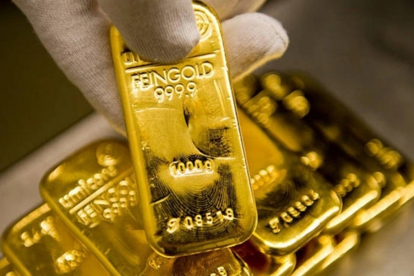Giá vàng tiếp tục tăng cao do đồng đô la Mỹ suy yếu