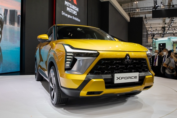 Mitsubishi XFC ra mắt bản thương mại, đổi tên thành Xforce