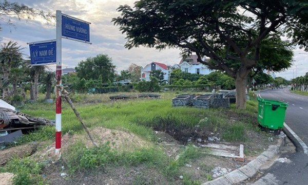 Thành phố Tuy Hòa, tỉnh Phú Yên: Những hợp đồng lạ lùng, hy hữu xảy ra