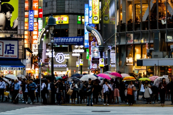 Nhật Bản đối mặt với suy thoái kinh tế