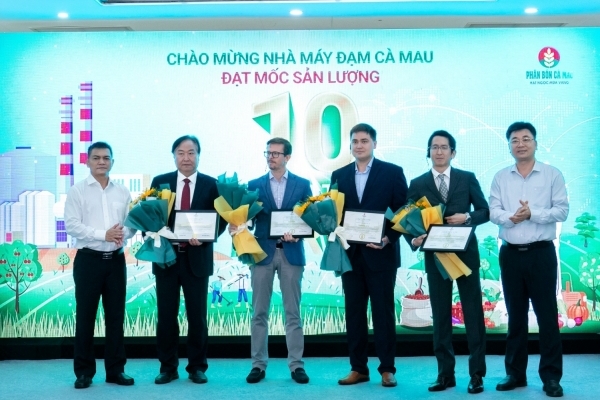 Nhà máy Đạm Cà Mau cán mốc sản lượng 10 triệu tấn urê