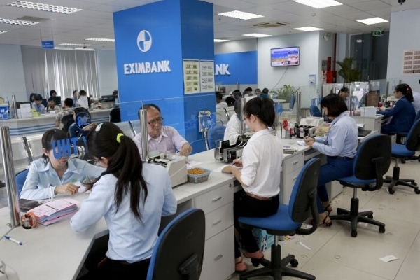 Tin ngân hàng ngày 9/12: Eximbank và Việt Á Bank tiếp tục giảm lãi suất huy động