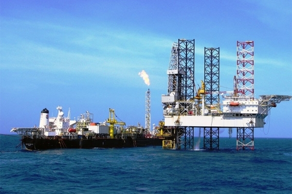 Giá dầu hôm nay (18/12): Dầu thô đi ngang trong phiên giao dịch đầu tuần
