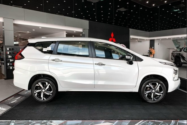 Mitsubishi Xpander giảm giá cực sốc 80 triệu đồng, chạm mốc rẻ hiếm gặp khiến Suzuki XL7 lép vế