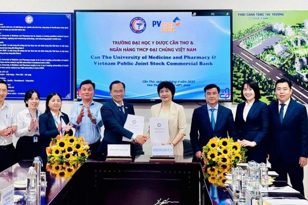PVcomBank và Trường Đại học Y Dược Cần Thơ ký kết biên bản ghi nhớ hợp tác toàn diện